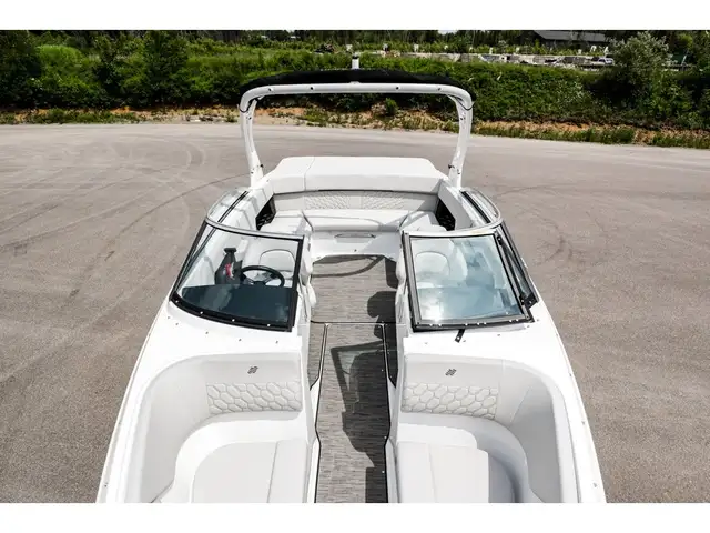 2026 Four Winns H4 Freedom in Powerboats & Motorboats in Québec City - Image 22