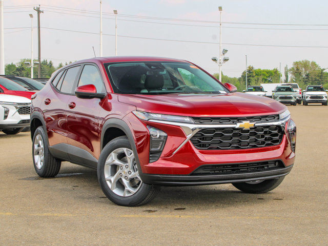 2025 Chevrolet Trax LS in Cars & Trucks in Edmonton - Image 2