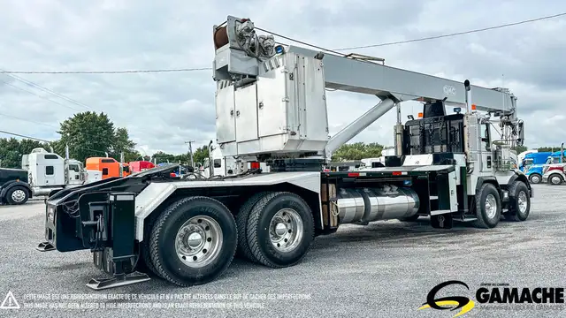 2007 KENWORTH T800 BOOM TRUCK CRANE in Heavy Trucks in Chilliwack - Image 6