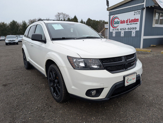 2015 Dodge Journey 2 YEAR POWERTRAIN WARRANTY | SXT V6 | MANAGER in Cars & Trucks in London - Image 4