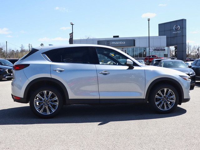 2021 Mazda CX-5 Signature AWD in Cars & Trucks in Hamilton - Image 3