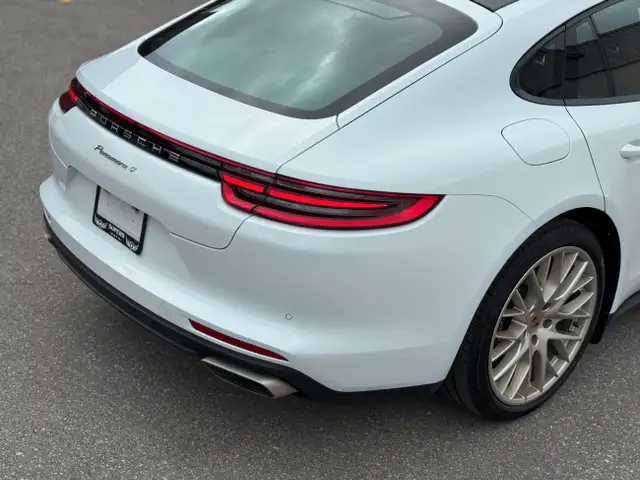 2020 Porsche Panamera 10 YEAR EDITION | NO ACCIDENT | SOFT CLOSE in Cars & Trucks in City of Toronto - Image 13