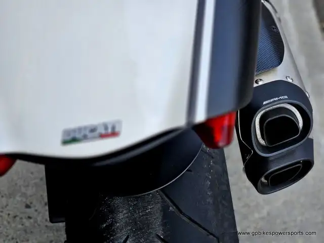 2013 Ducati Diavel AMG in Street, Cruisers & Choppers in Oshawa / Durham Region - Image 18