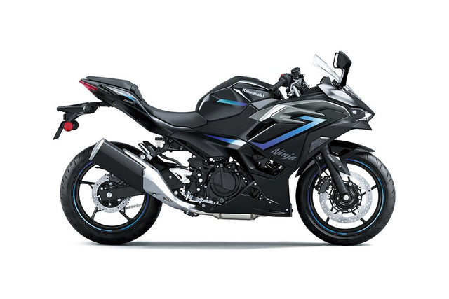 2025 KAWASAKI Ninja 500 SE in Sport Bikes in Laval / North Shore