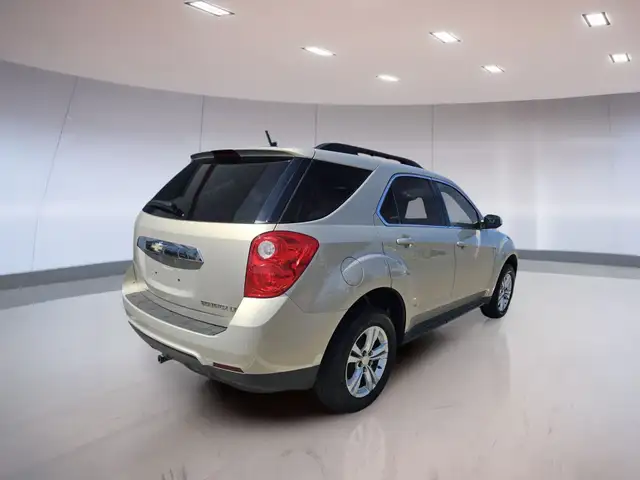 Chevrolet Equinox 1LT 2012 dans Autos et camions dans Medicine Hat - Image 6