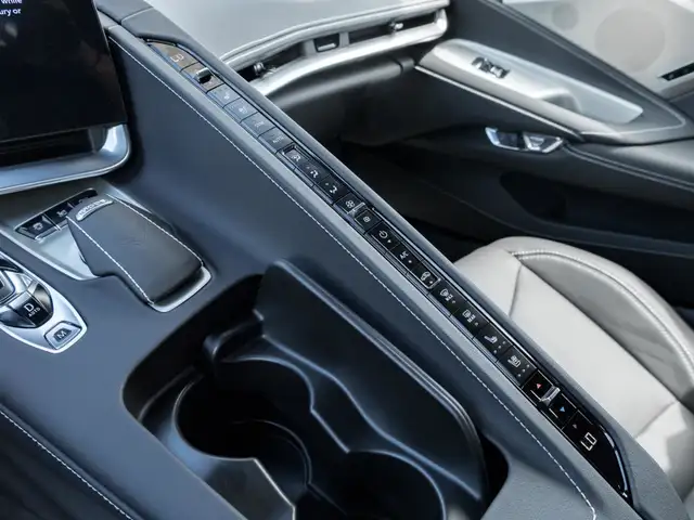 2025 Chevrolet Corvette 2LT- Front Lift | Z51 Performance Pkg in Cars & Trucks in Markham / York Region - Image 34
