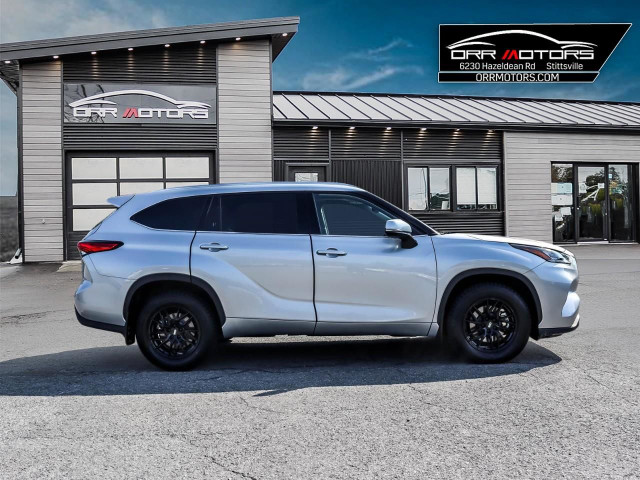 2021 Toyota Highlander XLE **COMING SOON** in Cars & Trucks in Ottawa - Image 3