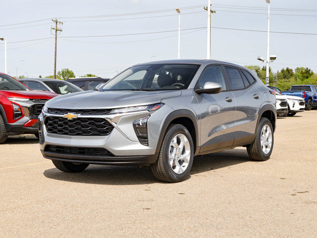 2025 Chevrolet Trax LS in Cars & Trucks in Edmonton - Image 4