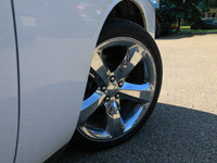 Only 80,124 Kilometers! This Dodge Challenger SXT Plus boasts a Regular Unleaded V-6 3.6 L/220 engin... (image 5)