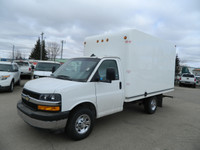 2023 CHEVROLET EXPRESS 12ft cube van 3500/ Only 24399 kms