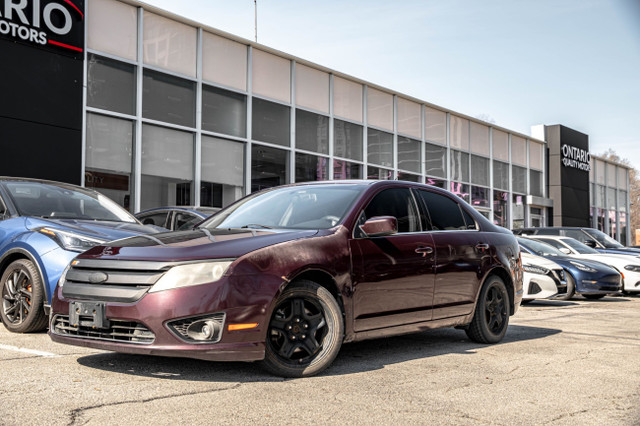 2011 Ford Fusion 4dr Sdn I4 SE FWD in Cars & Trucks in City of Toronto - Image 2