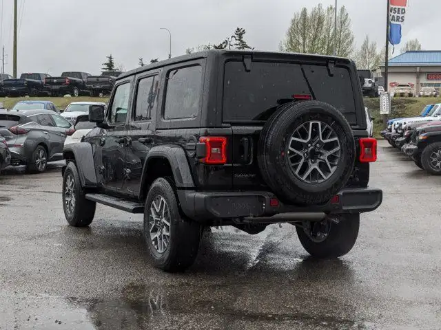2025 Jeep Wrangler Sahara - McKinley Leather Seats - Technology in Cars & Trucks in Calgary - Image 6