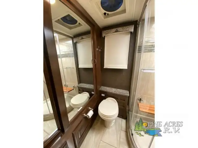 2018 Thor Motor Coach Tuscany 45AT only 029,124 Miles in RVs & Motorhomes in Moncton - Image 57