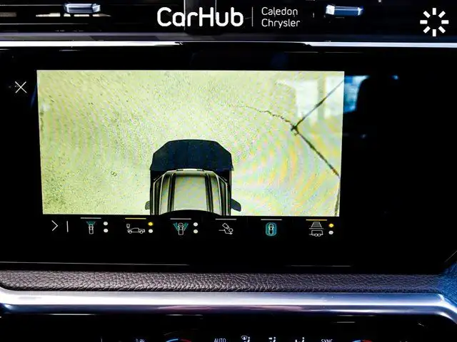 2023 GMC Sierra 1500 Denali 4WD Crew Cab 147 Diesel Sunroof in Cars & Trucks in Mississauga / Peel Region - Image 35