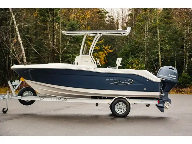 2024 Robalo R180 in Powerboats & Motorboats in Québec City - Image 2