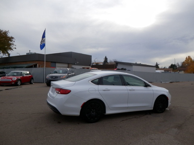 2015 Chrysler 200 LX in Cars & Trucks in Saskatoon - Image 4