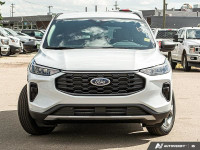 Aluminum Wheels, Synthetic Leather Seats, Apple CarPlay, Android Auto, Power Liftgate, Blind Spot De... (image 1)