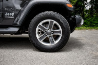 Aluminum Wheels, HD Suspension, UConnect 4, Remote Keyless Entry, Dual Zone Climate Control! 6 LOCAT... (image 6)