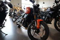 2023 Triumph Trident Matt Baja Orange