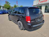 Recent Arrival! 2nd Row Overhead DVD Console, 2nd Row Stow'N Go Bucket Seats, 3rd-Row Power Quarter-... (image 2)