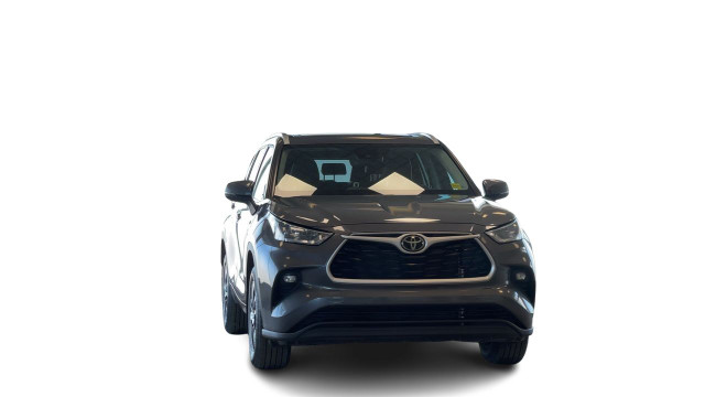 2022 Toyota Highlander XLE AWD CLEAN CARFAX - LOW KM'S - LEATHER in Cars & Trucks in Regina - Image 4