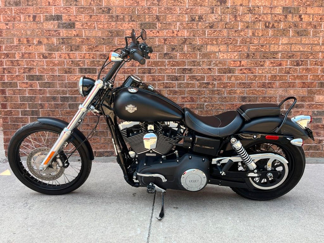  2015 Harley-Davidson Dyna Wide Glide **STAGE TWO** **CANADIAN B in Street, Cruisers & Choppers in Markham / York Region - Image 2