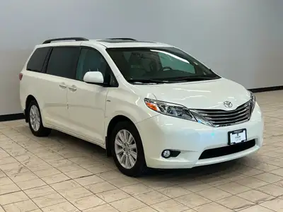 2017 Toyota Sienna XLE great family vehicle