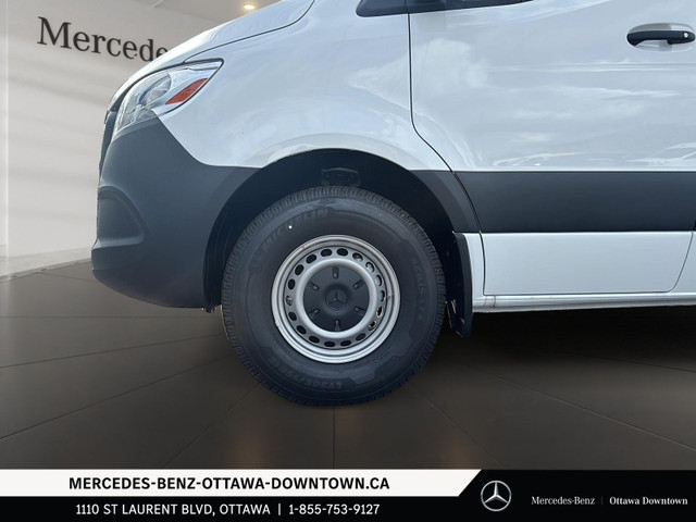 2025 Mercedes-Benz Sprinter 2500 170 Wheelbase High Roof RWD in Cars & Trucks in Ottawa - Image 3