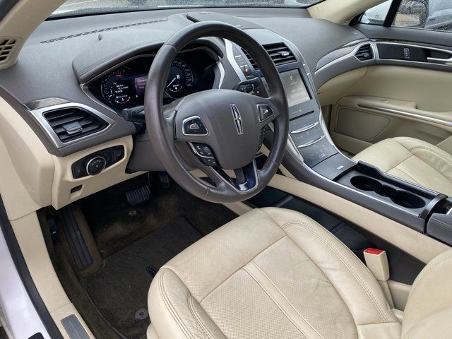 2015 Lincoln MKZ Base | Sunroof | Dual A/C | Heated Seats | Nav in Cars & Trucks in Edmonton - Image 4