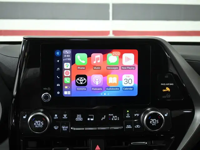 2025 Toyota Highlander XLE No Accident Leather Sunroof Heated Se in Cars & Trucks in Mississauga / Peel Region - Image 19
