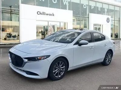 This Mazda Mazda3 delivers a Regular Unleaded I-4 2.5 L/152 engine powering this Automatic transmiss...