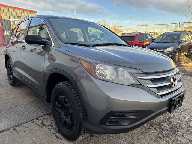 2012 Honda CR-V LX | AWD | FUEL EFFICIENT SUV in Cars & Trucks in Calgary - Image 4