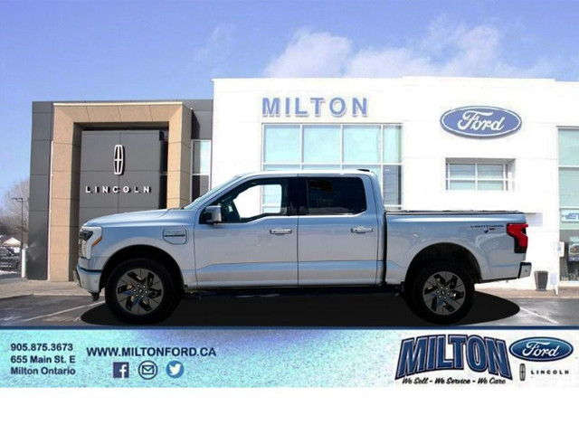 2022 Ford F-150 Lightning LARIAT NO ACCIDNETS/DAMAGE - DUAL EMOT in Cars & Trucks in Oakville / Halton Region - Image 3