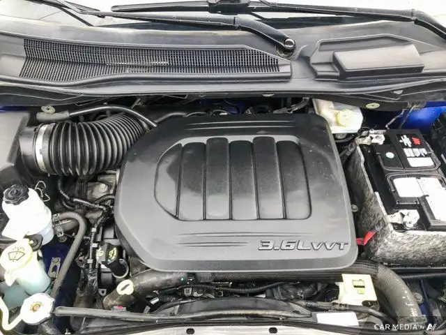 2019 Dodge Grand Caravan SXT Premium Plus | DVD Entertainment in Cars & Trucks in Calgary - Image 14