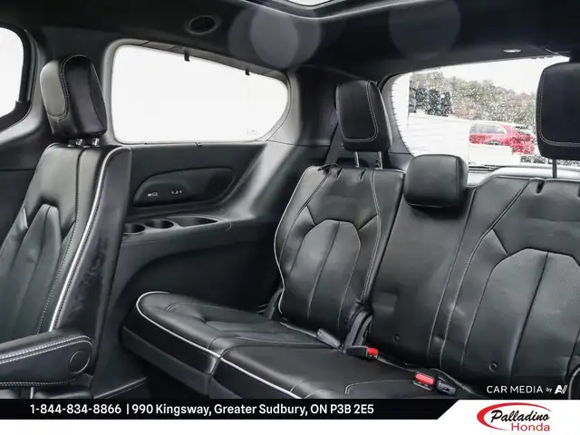 2019 Chrysler Pacifica Limited in Cars & Trucks in Sudbury - Image 12