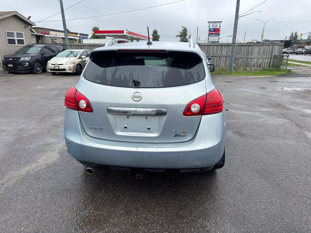 2011 Nissan Rogue AS IS, SV, RUNS AND DRIVES GOOD in Cars & Trucks in London - Image 4