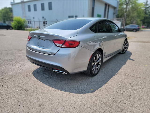 2015 Chrysler 200 S in Cars & Trucks in Markham / York Region - Image 4