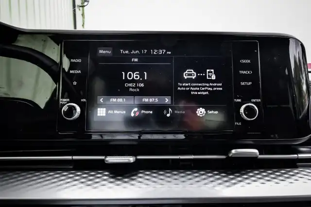 2022 Kia Carnival LX • HEATED SEATS • POWER LIFTGATE • CP/AA in Cars & Trucks in Cornwall - Image 21