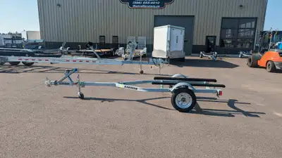 A popular choice to carry your 2-3 person PWC. This model features a specially designed crossmember...