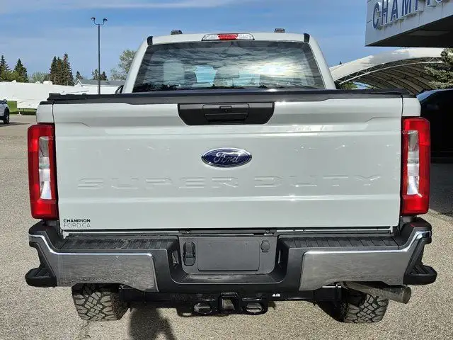 2025 Ford Super Duty F-350 SRW XL|OFF ROAD PKG|HD dans Autos et camions dans Calgary - Image 6