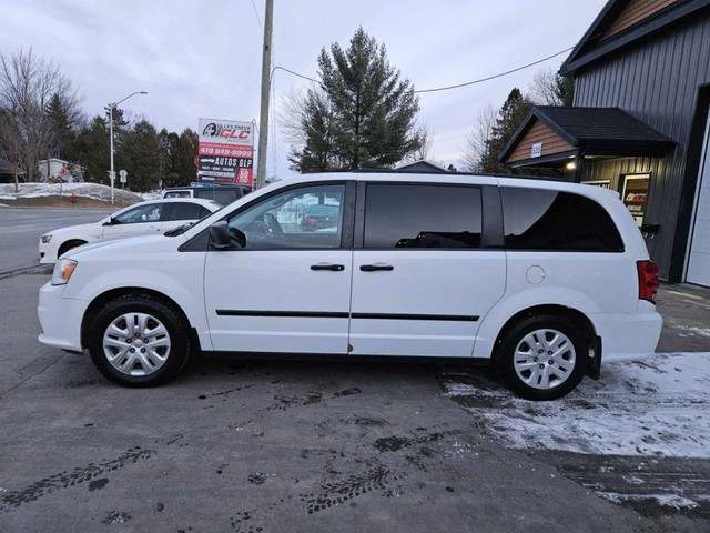 2017 Dodge Grand Caravan Ensemble Valeur Plus dans Autos et camions  à Ville de Québec - Image 2