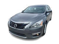 La Nissan Altima 2.5 2015 est une berline intermédiaire fiable, confortable et économique. Elle offr... (image 4)