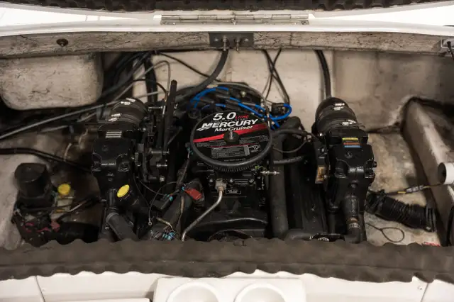 2005 Starcraft 2119 + MERCRUISER 5.0 L in Powerboats & Motorboats in Laurentides - Image 12
