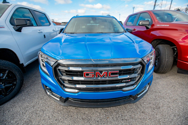 2024 GMC Terrain AT4 TOIT OUVRANT in Cars & Trucks in Longueuil / South Shore - Image 2