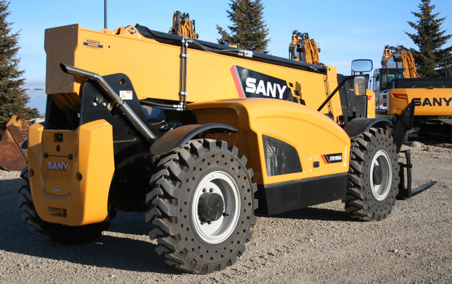 2024 SANY STH1056A in Heavy Equipment in Saskatoon - Image 4