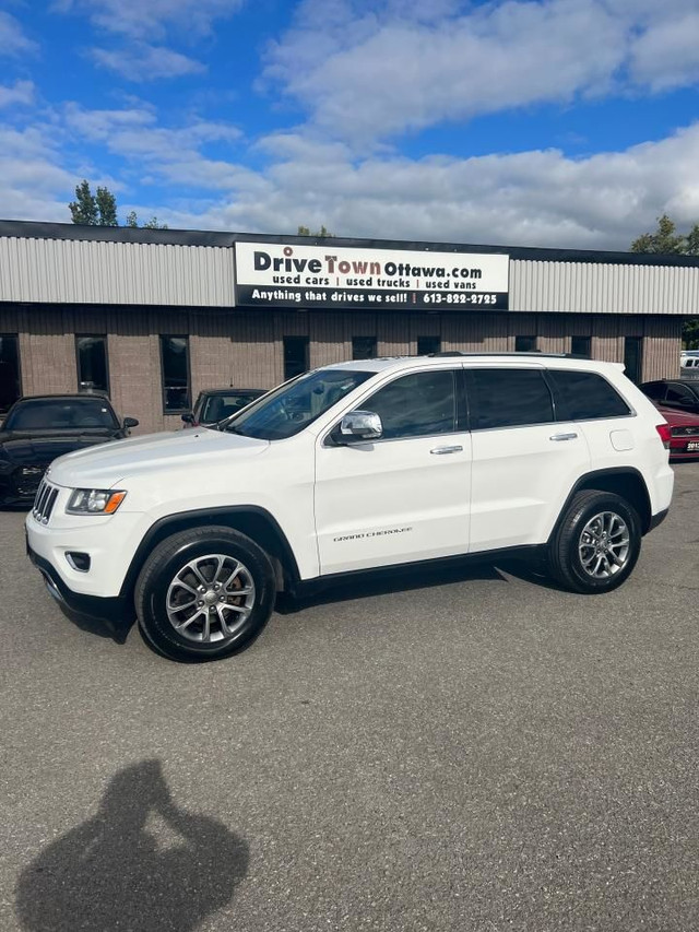  2015 Jeep Grand Cherokee 4WD 4Dr Limited in Cars & Trucks in Ottawa