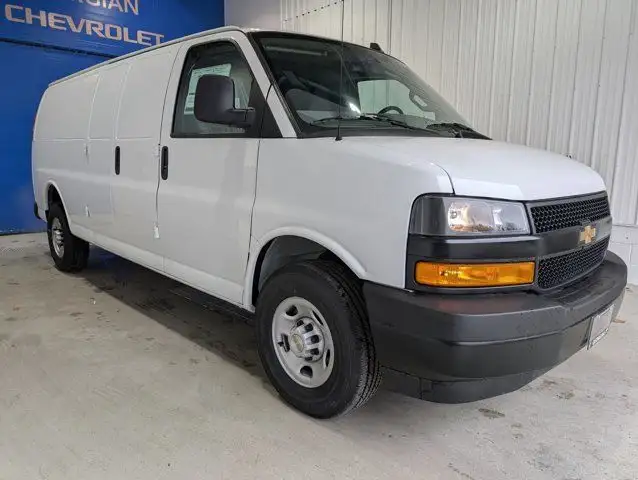 2024 Chevrolet Express Cargo Van - Power/Driver Convenience Pkg dans Autos et camions dans Barrie - Image 8