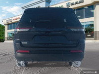 TRAILER TOW PACKAGE -inc: Rear Load-Levelling Suspension Full-Size Spare Tire 4 & 7-Pin Wiring Harne... (image 3)