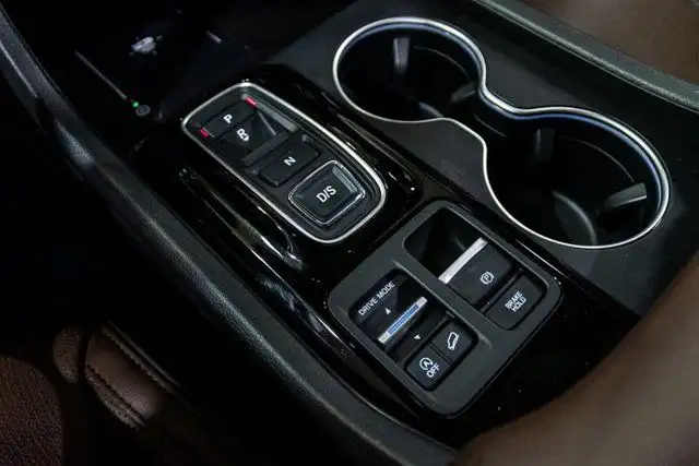 2023 Honda Pilot Touring AWD | Premium | Accès Confort in Cars & Trucks in City of Montréal - Image 18
