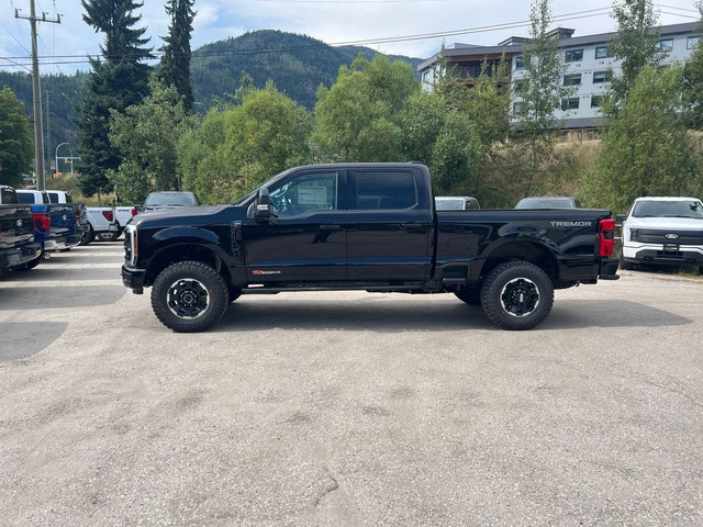 2025 Ford Super Duty F-350 SRW LARIAT EMPLOYEE PRICING IS BACK!! in Cars & Trucks in Nelson - Image 4